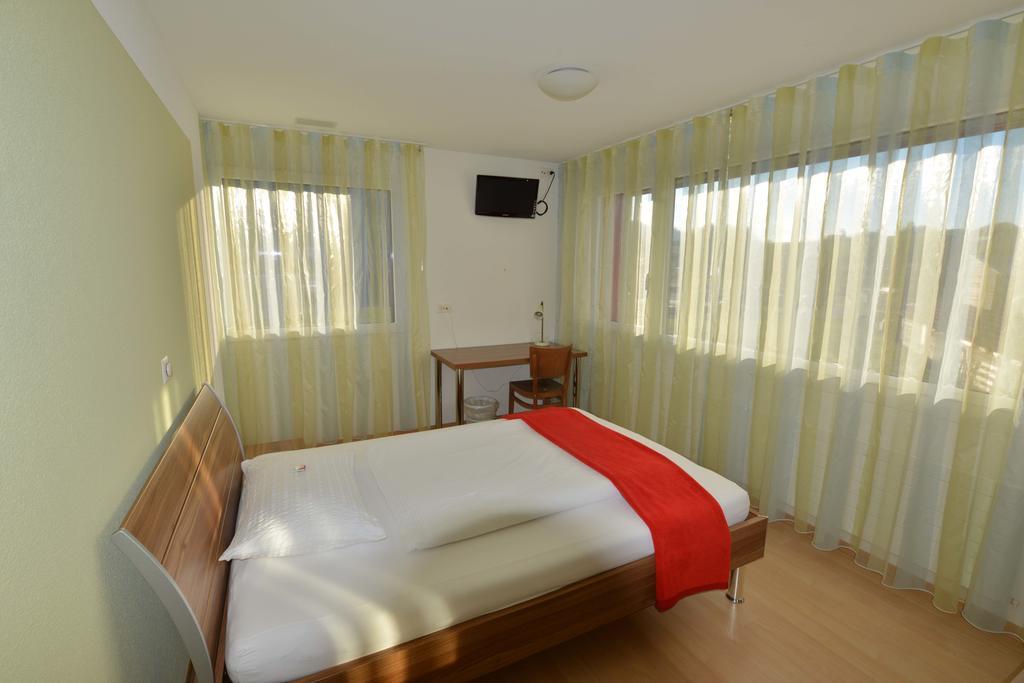 Motel Muehle Wollerau Екстер'єр фото